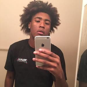 Meet your Posher, Cameron